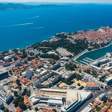 Appartement Rixos Private Parking Garage Zadar